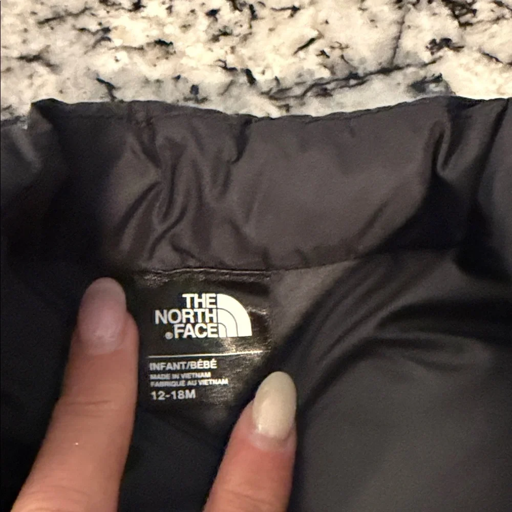 The North Face Black and Blue Kids' Jacket - Picture 2 of 3